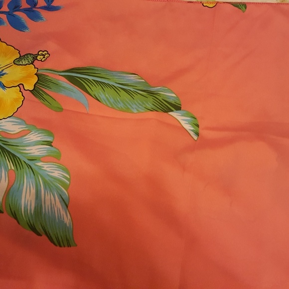 SARONG - Picture 3 of 5